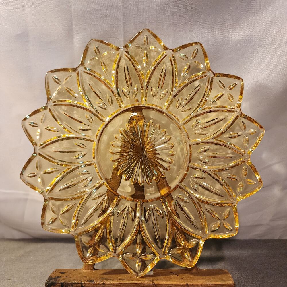 Stunning Sunflower Yellow Federal Glass Plate